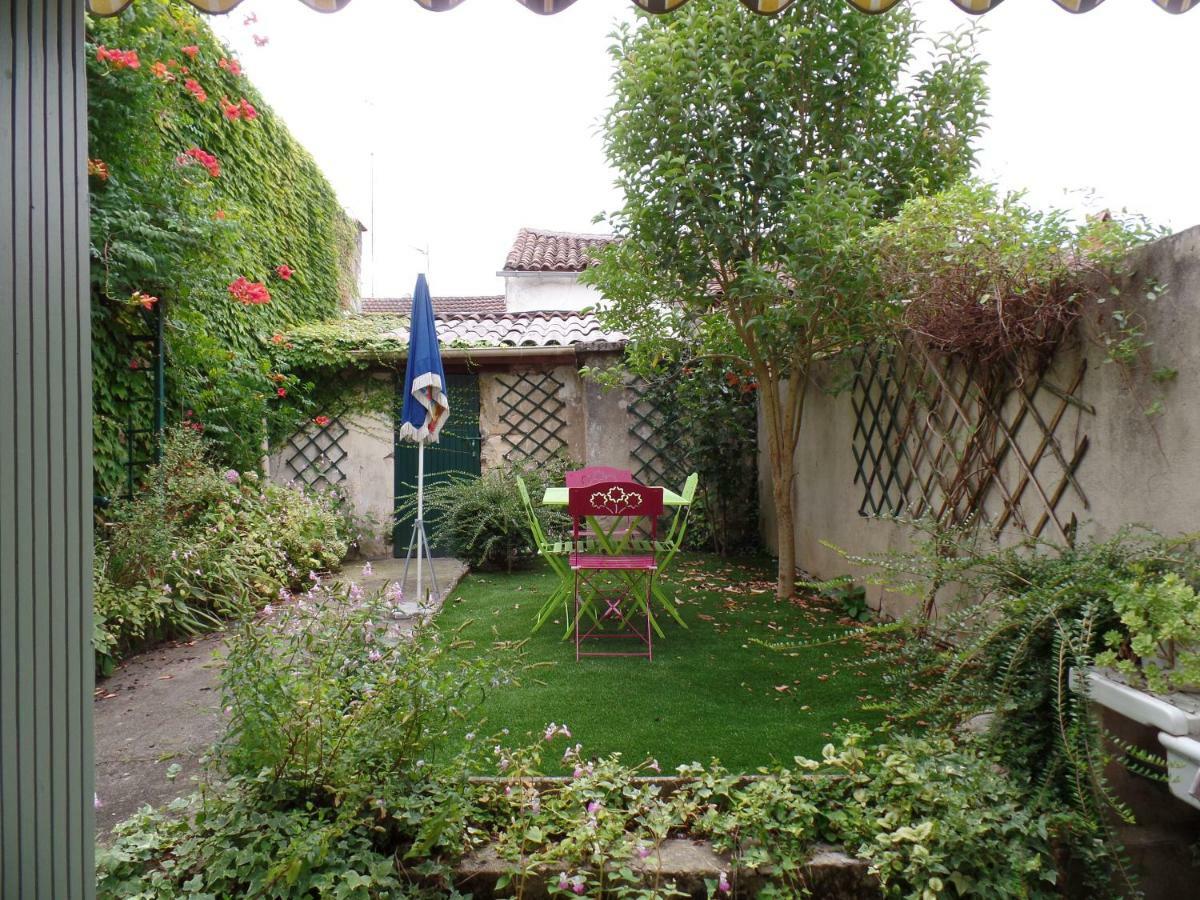 Gite chez Cyrano Bergerac Extérieur photo